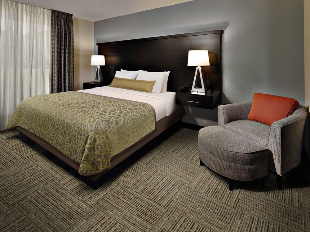 Staybridge Suites Dearborn Michigan Avenue