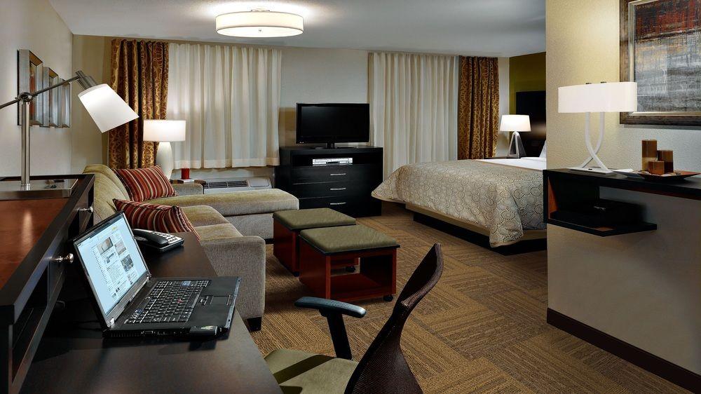 Staybridge Suites Dearborn Michigan Avenue