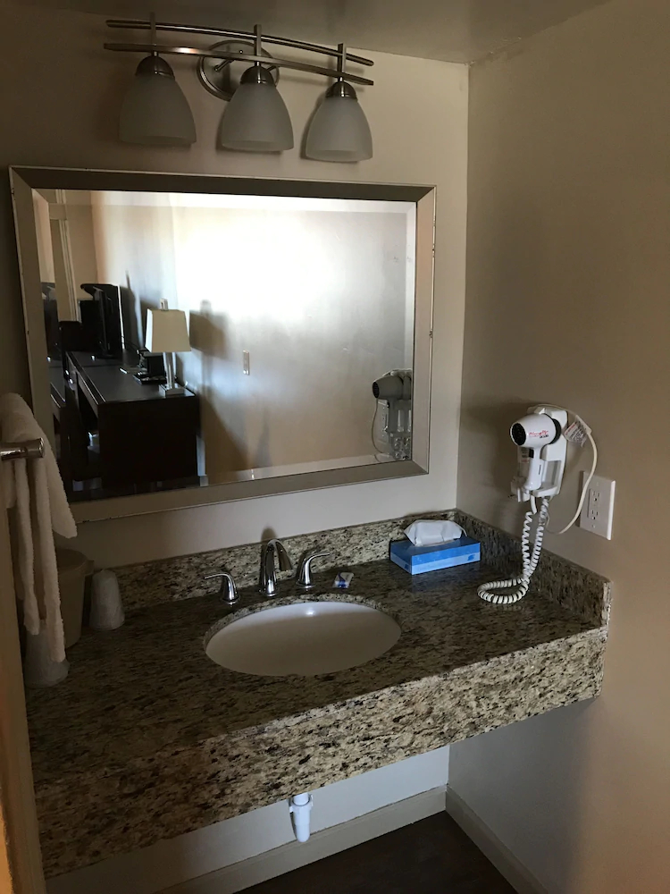 Allen Park Motor Lodge