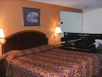 A Victory Inn & Suites Detroit
