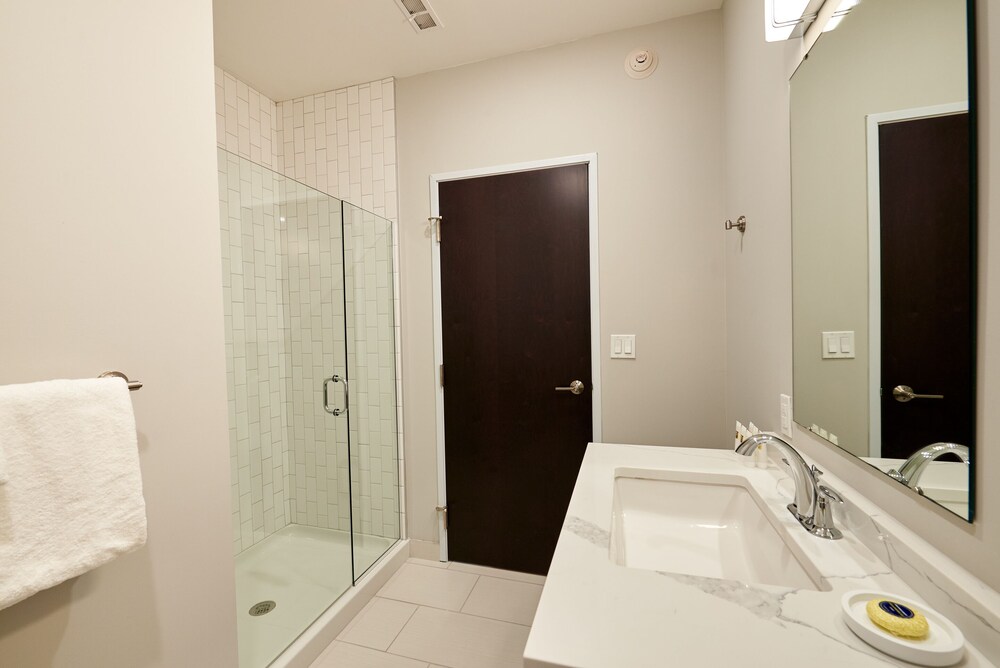 Kasa Cadillac Square Detroit