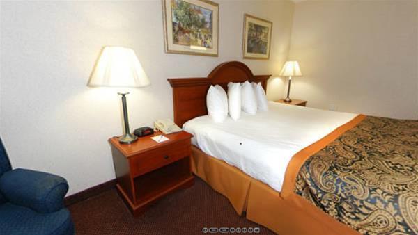 Baymont by Wyndham Dowagiac