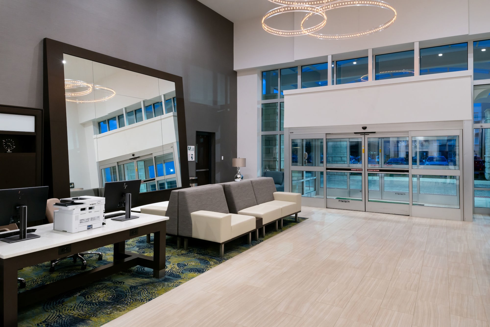 Holiday Inn Hotel & Suites Farmington Hills Detroit NW