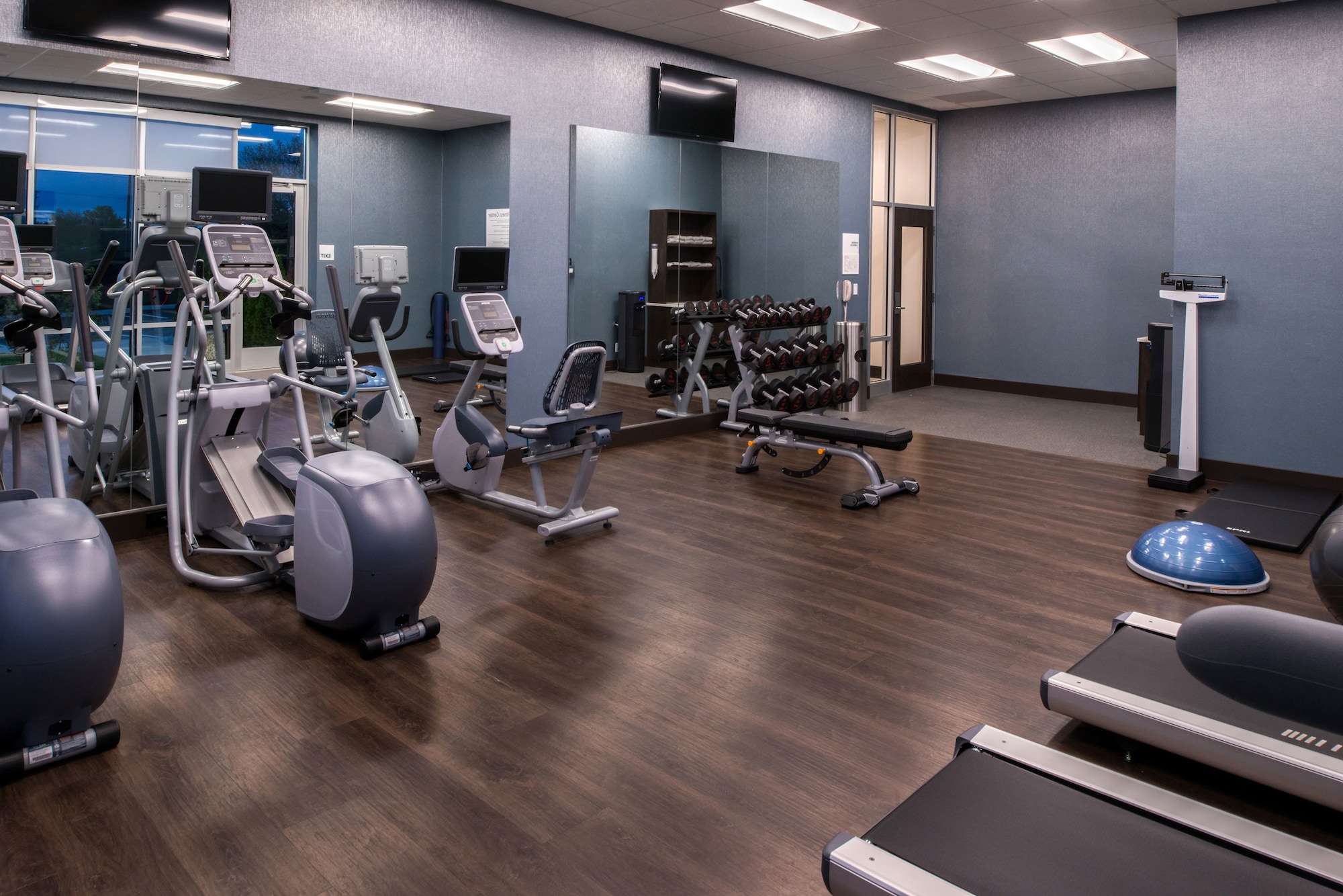 Holiday Inn Hotel & Suites Farmington Hills Detroit NW