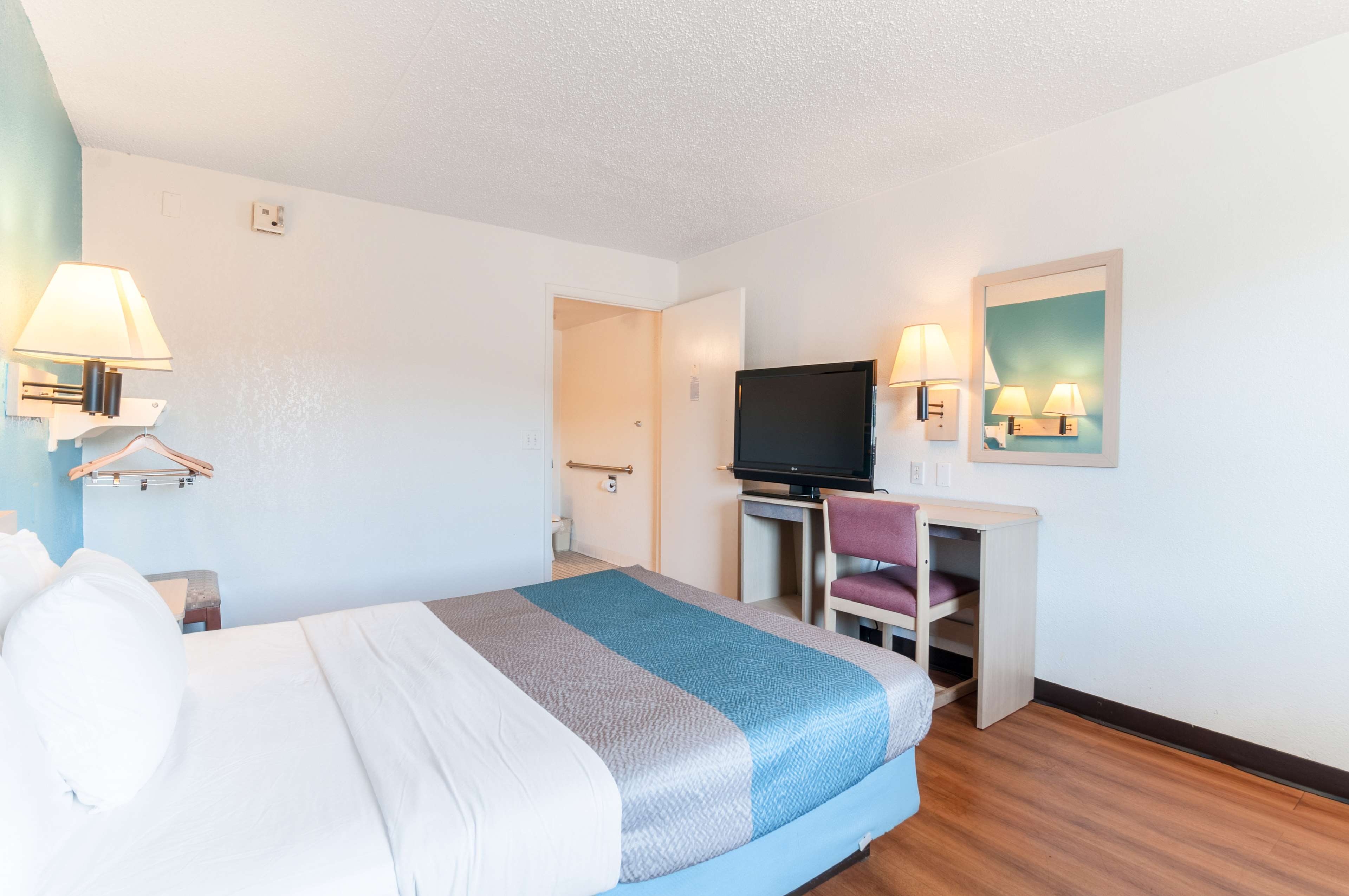 Motel 6 Detroit Northwest - Farmington Hills