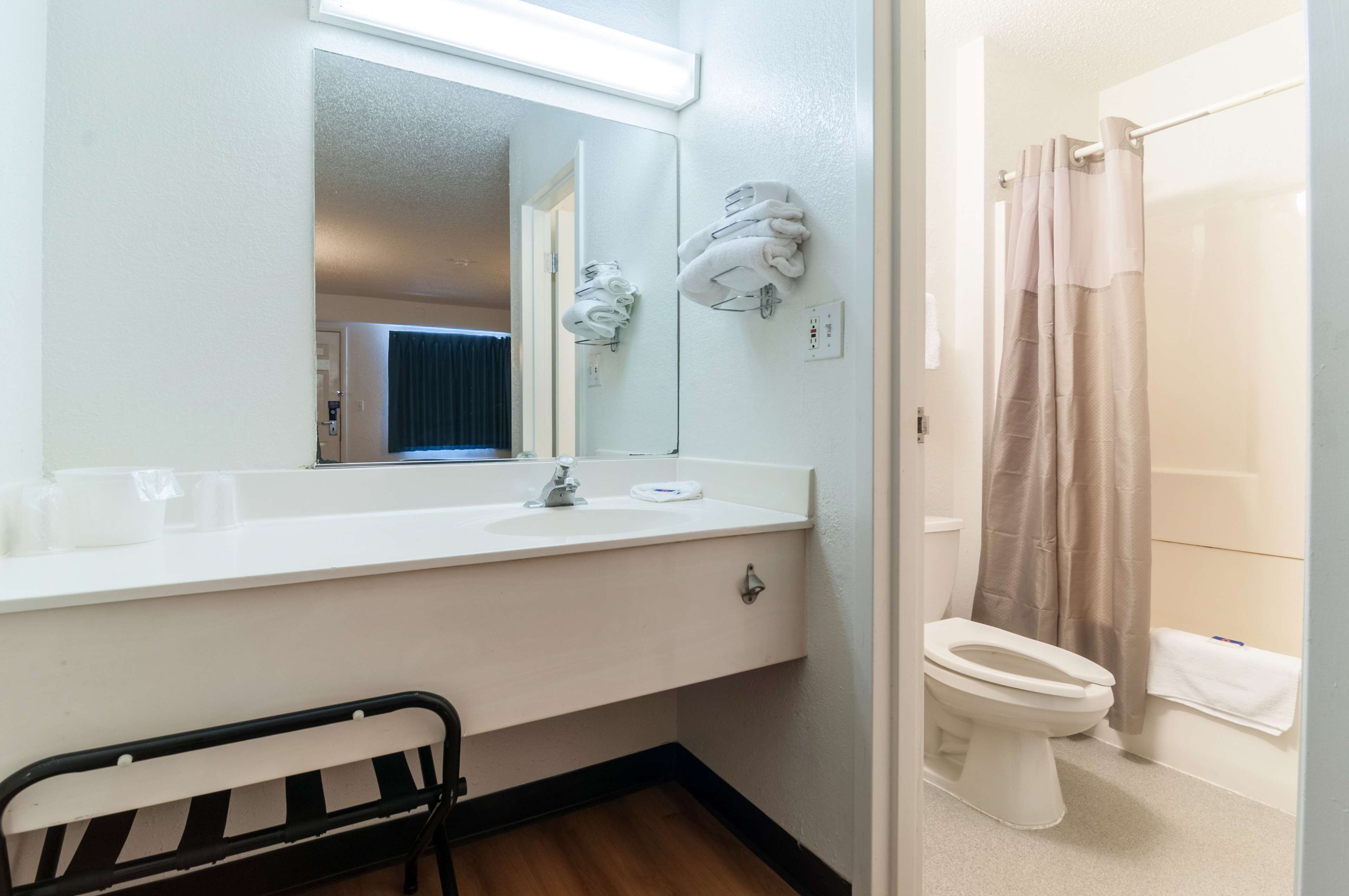 Motel 6 Detroit Northwest - Farmington Hills