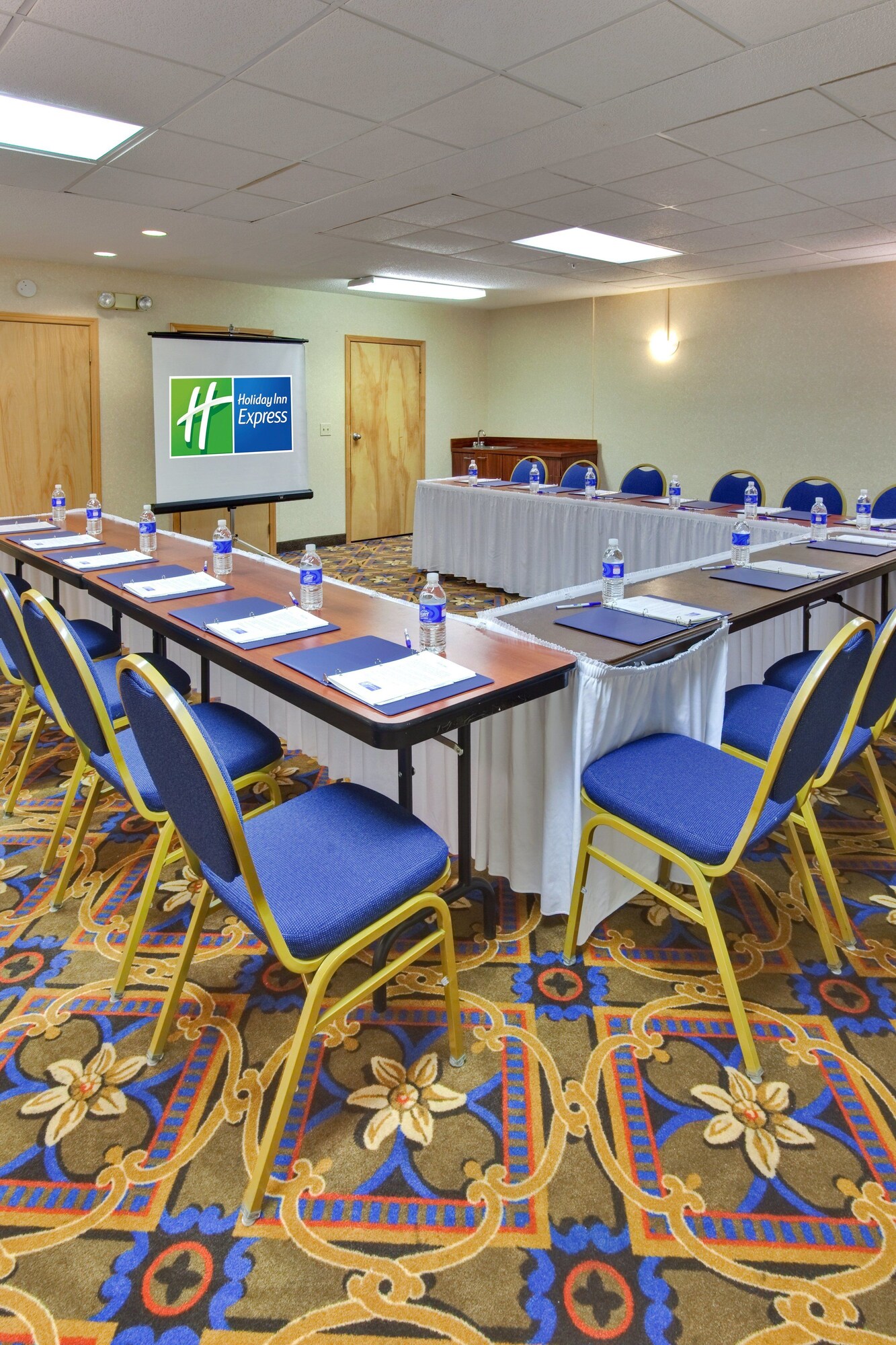 Holiday Inn Express Flint-Campus Area