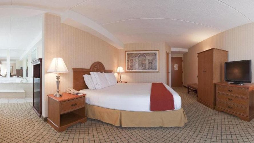 Holiday Inn Express Flint-Campus Area