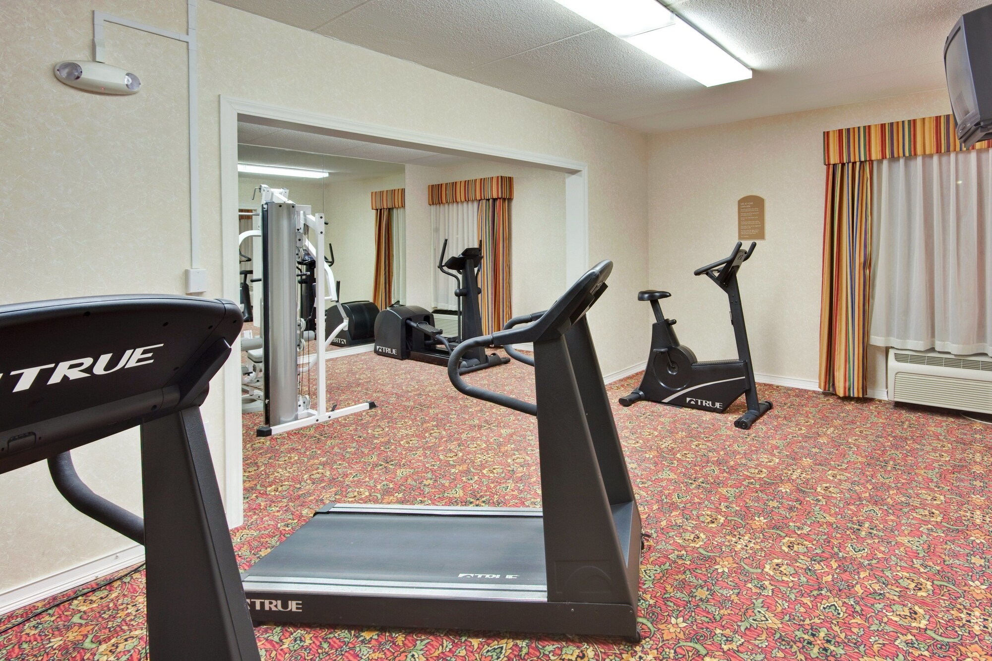 Holiday Inn Express Flint-Campus Area