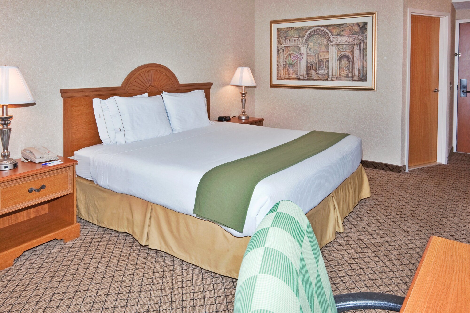 Holiday Inn Express Flint-Campus Area