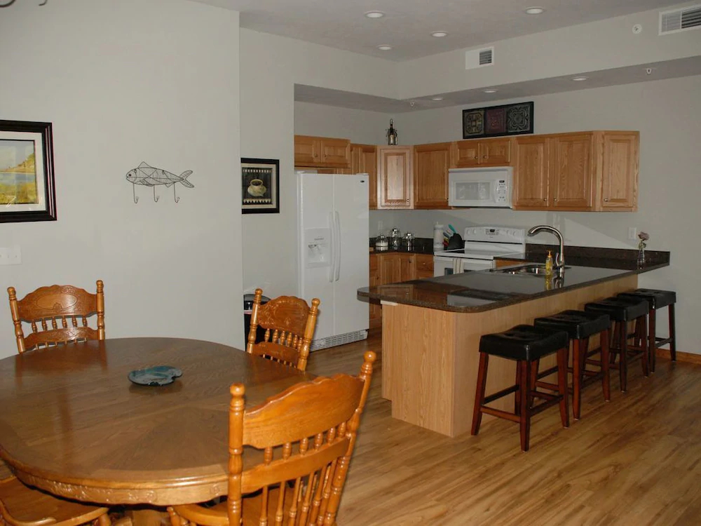 Betsie Harbor Lodging