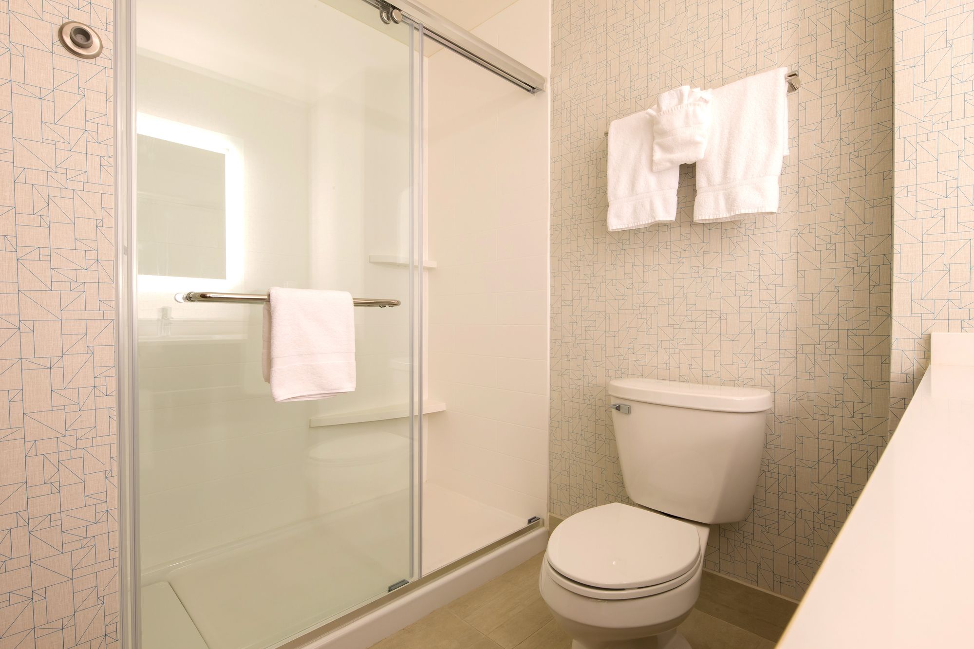 Holiday Inn Express & Suites Gaylord