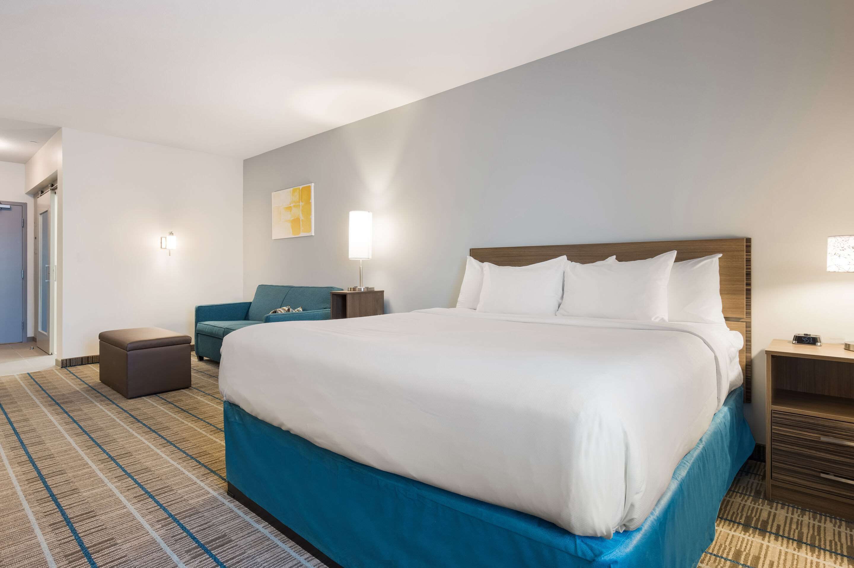MainStay Suites