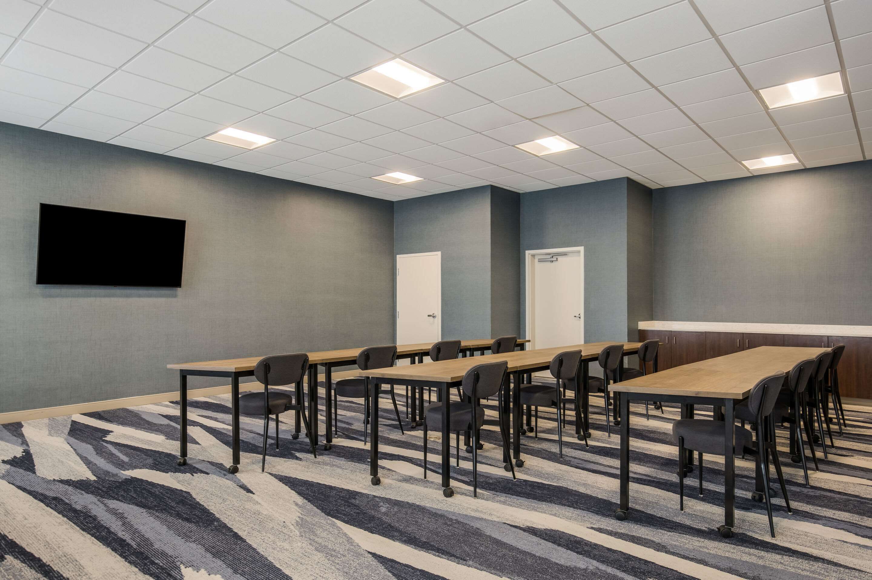 MainStay Suites