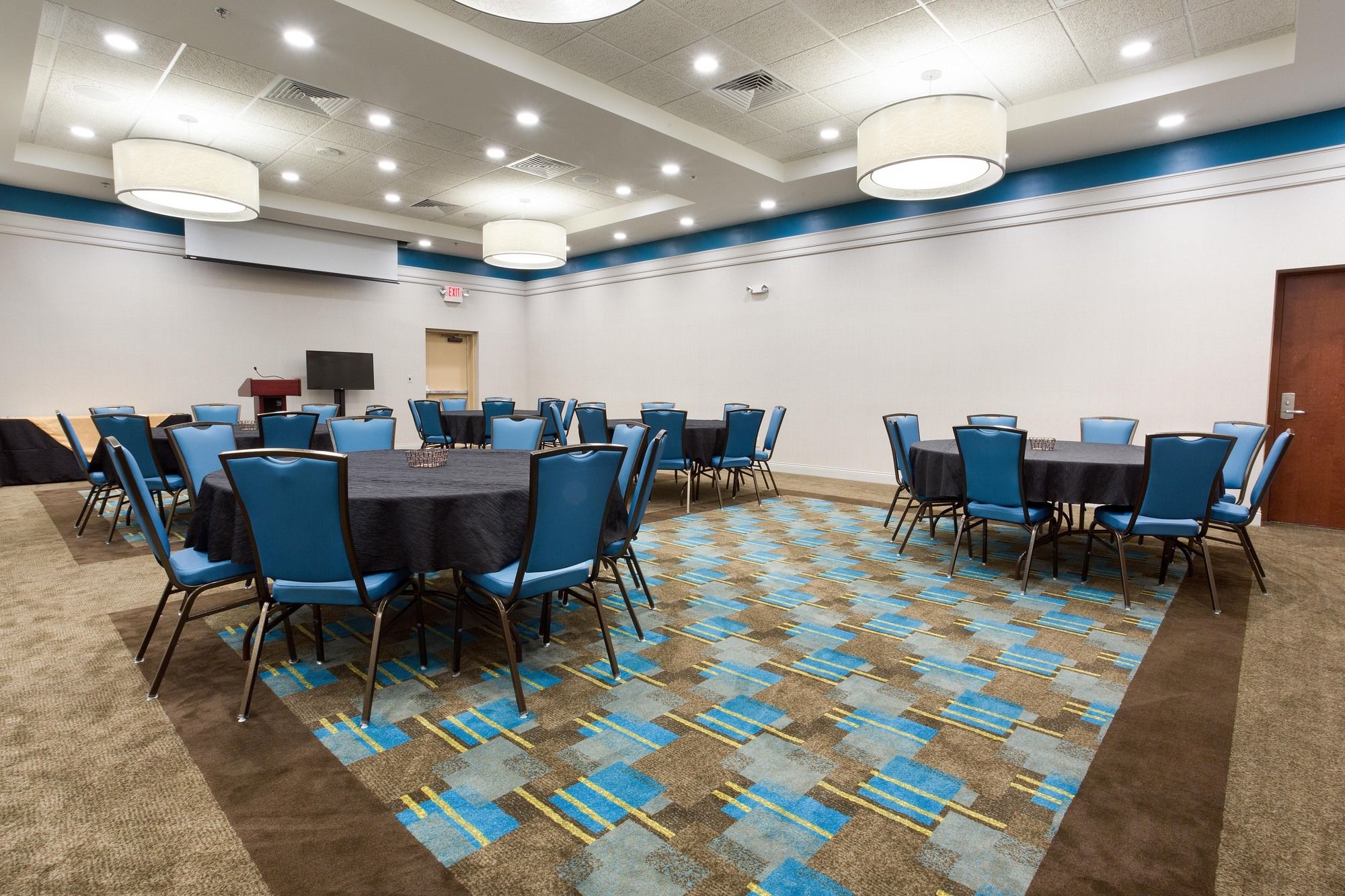 Drury Inn & Suites Grand Rapids