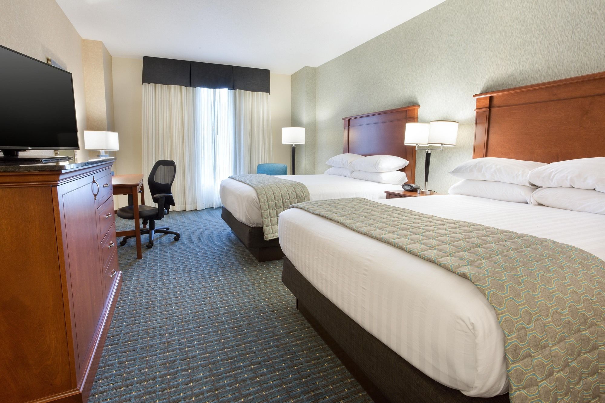 Drury Inn & Suites Grand Rapids