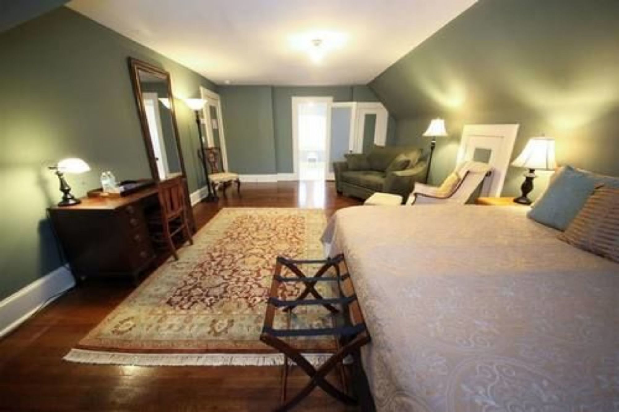 The Leonard at Logan House