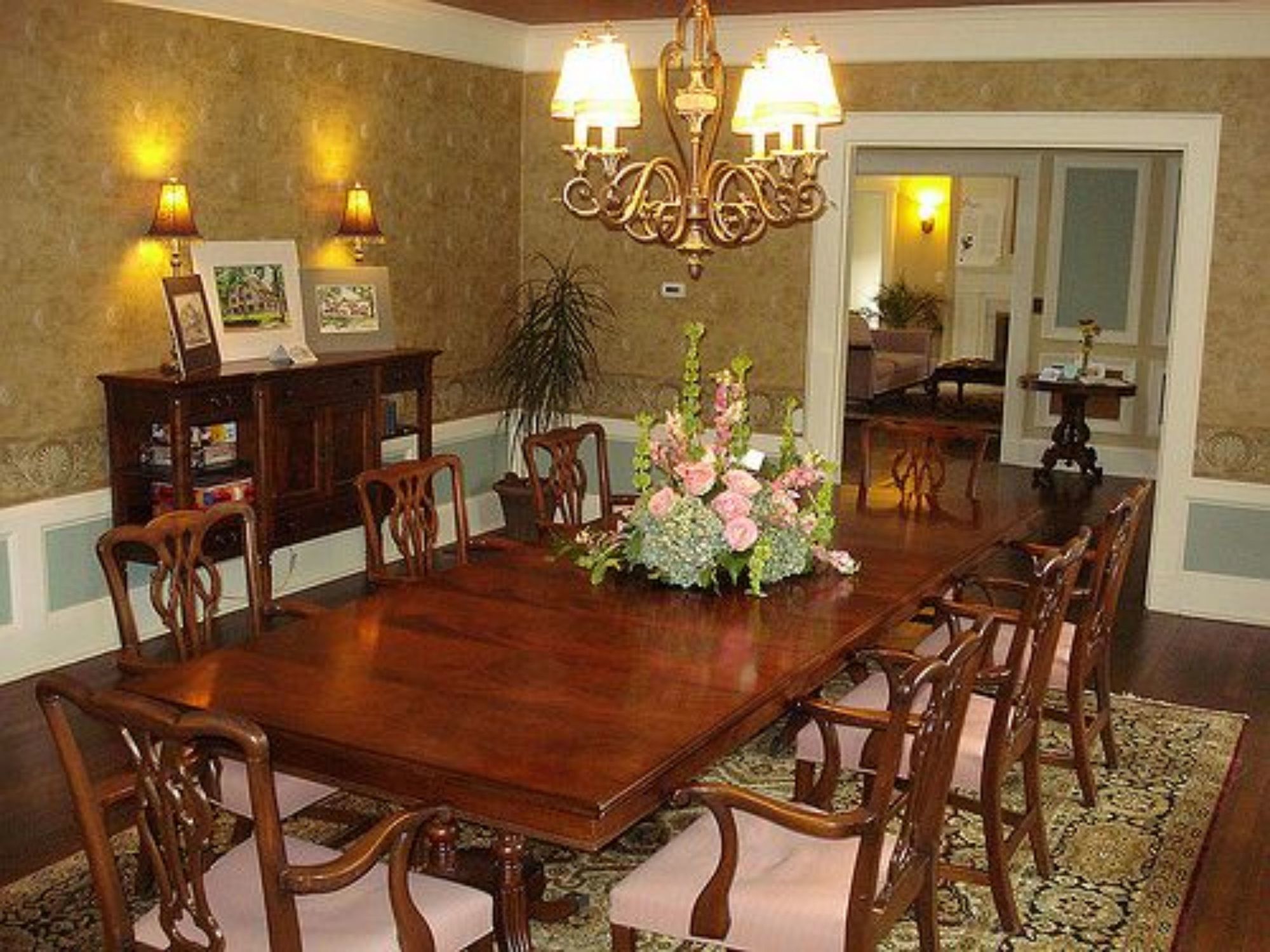 The Leonard at Logan House