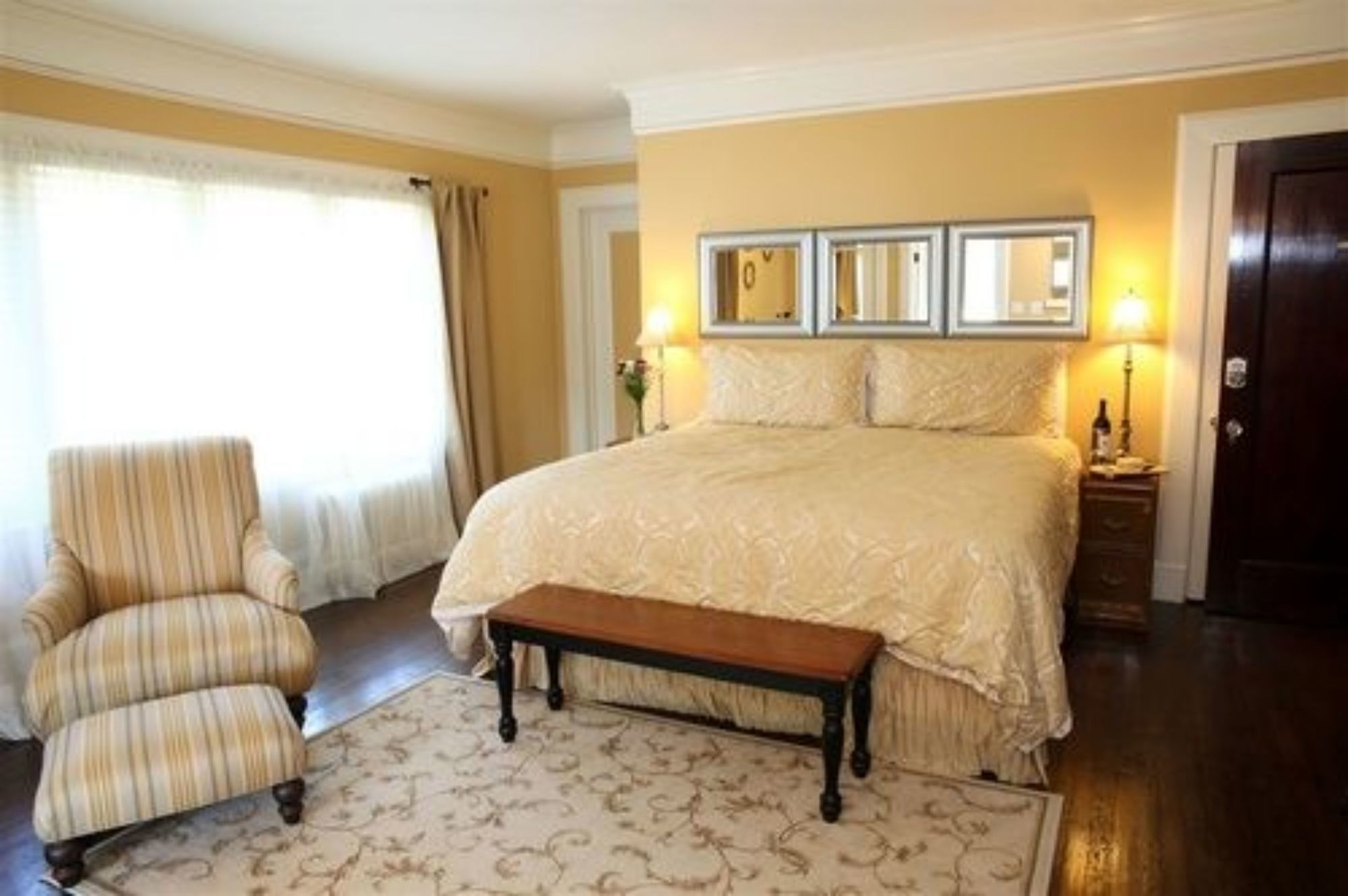 The Leonard at Logan House