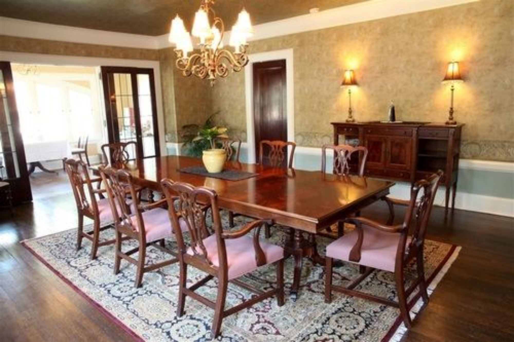 The Leonard at Logan House