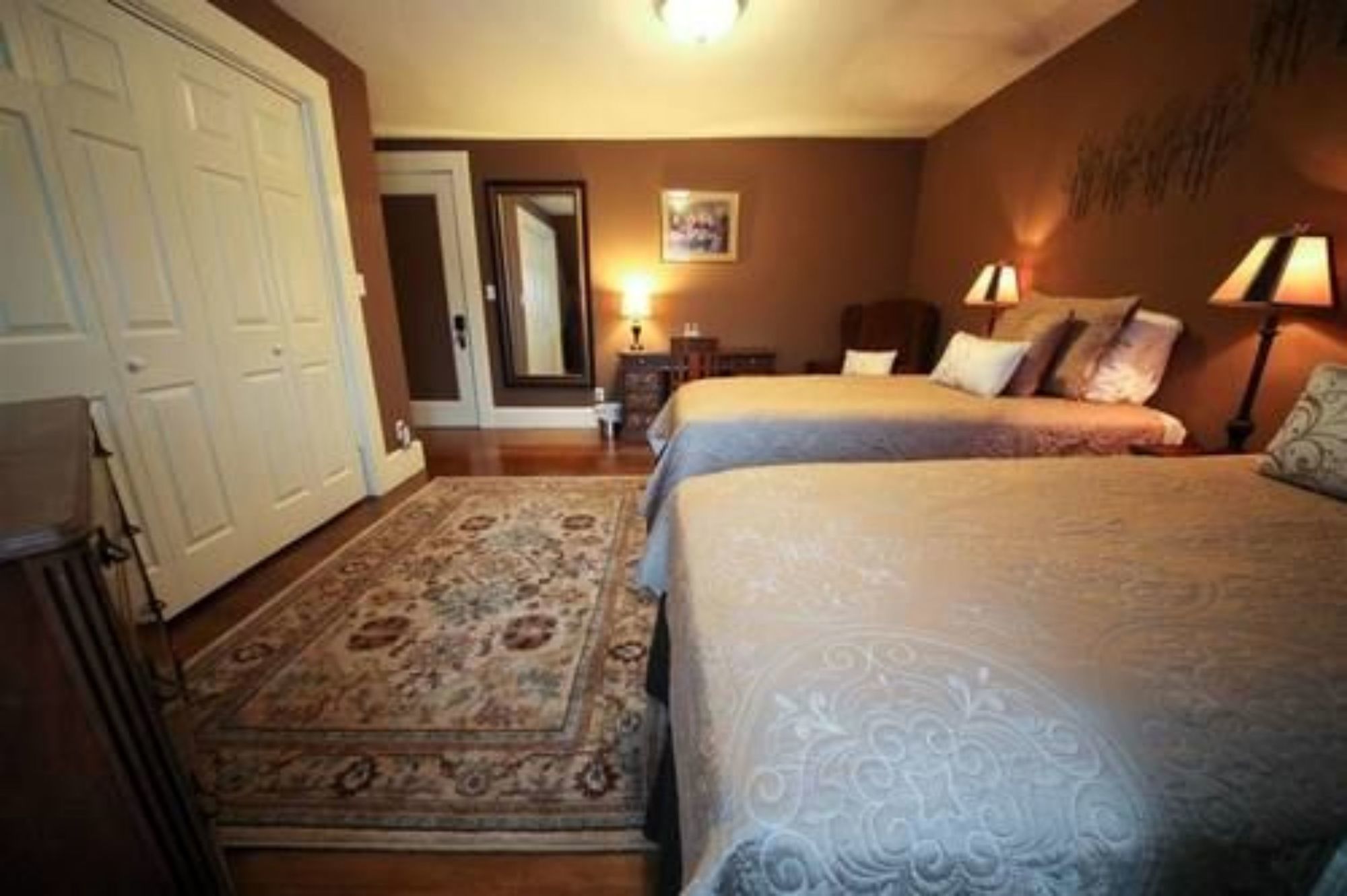 The Leonard at Logan House