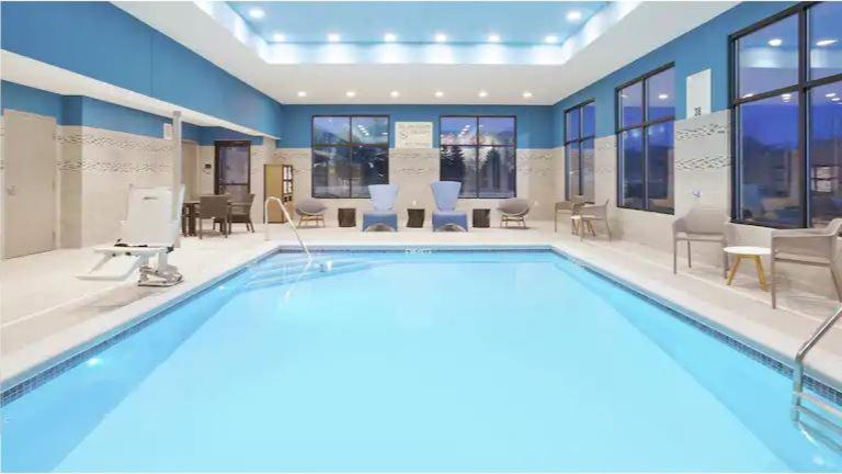 Hampton Inn & Suites Grandville Grand Rapids South