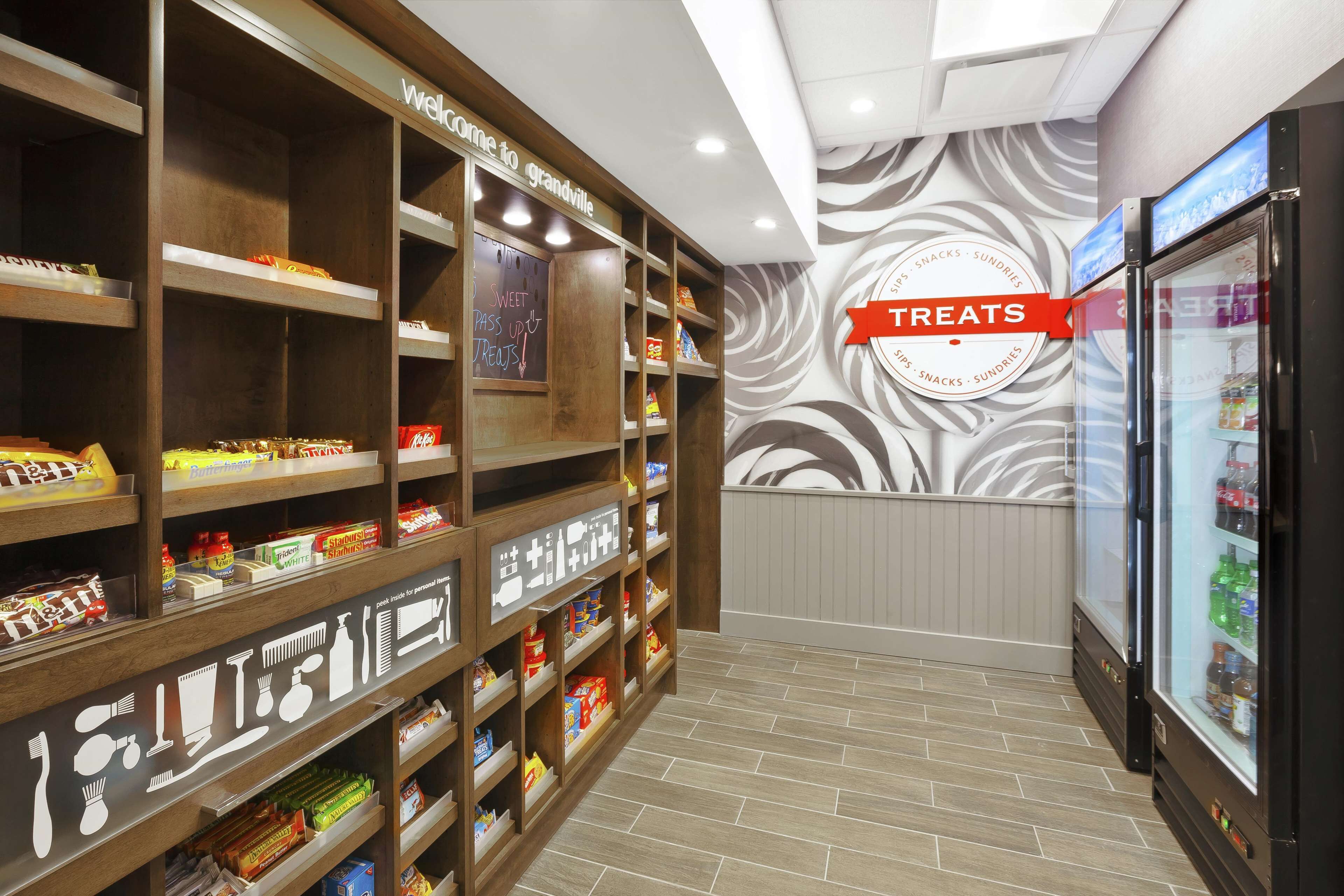 Hampton Inn & Suites Grandville Grand Rapids South