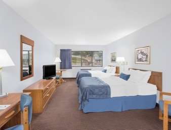 Ramada by Wyndham Hancock Waterfront