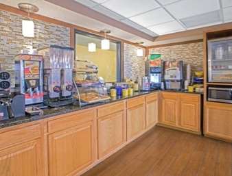 Days Inn by Wyndham Hillsdale