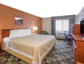 Days Inn by Wyndham Hillsdale