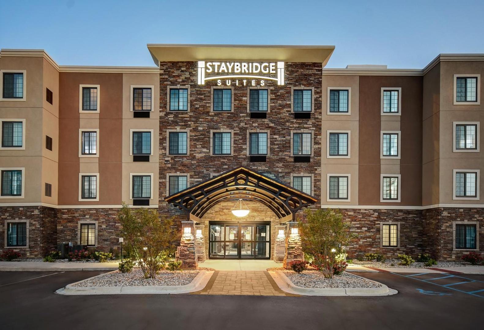 Staybridge Suites - Holland