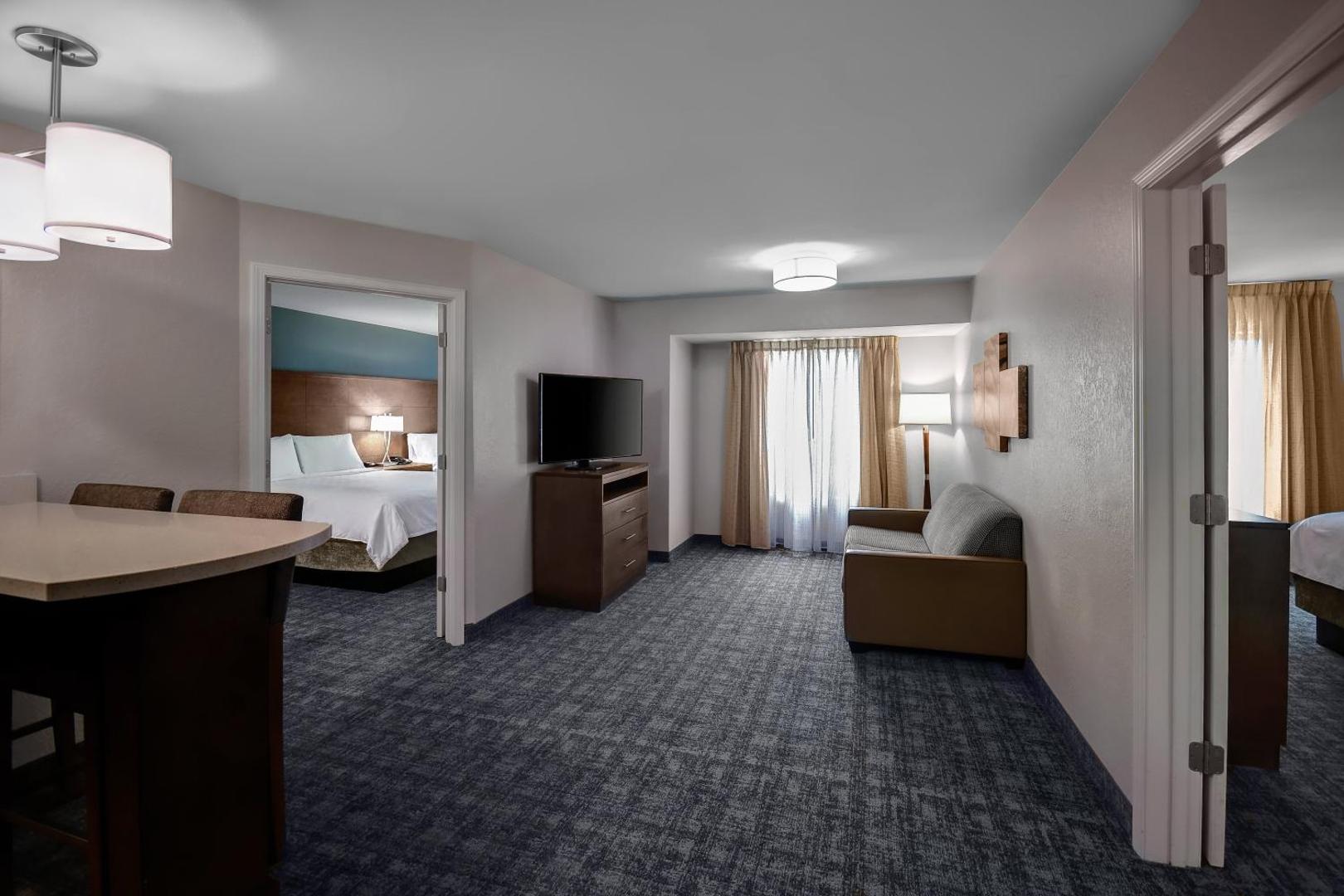 Staybridge Suites - Holland
