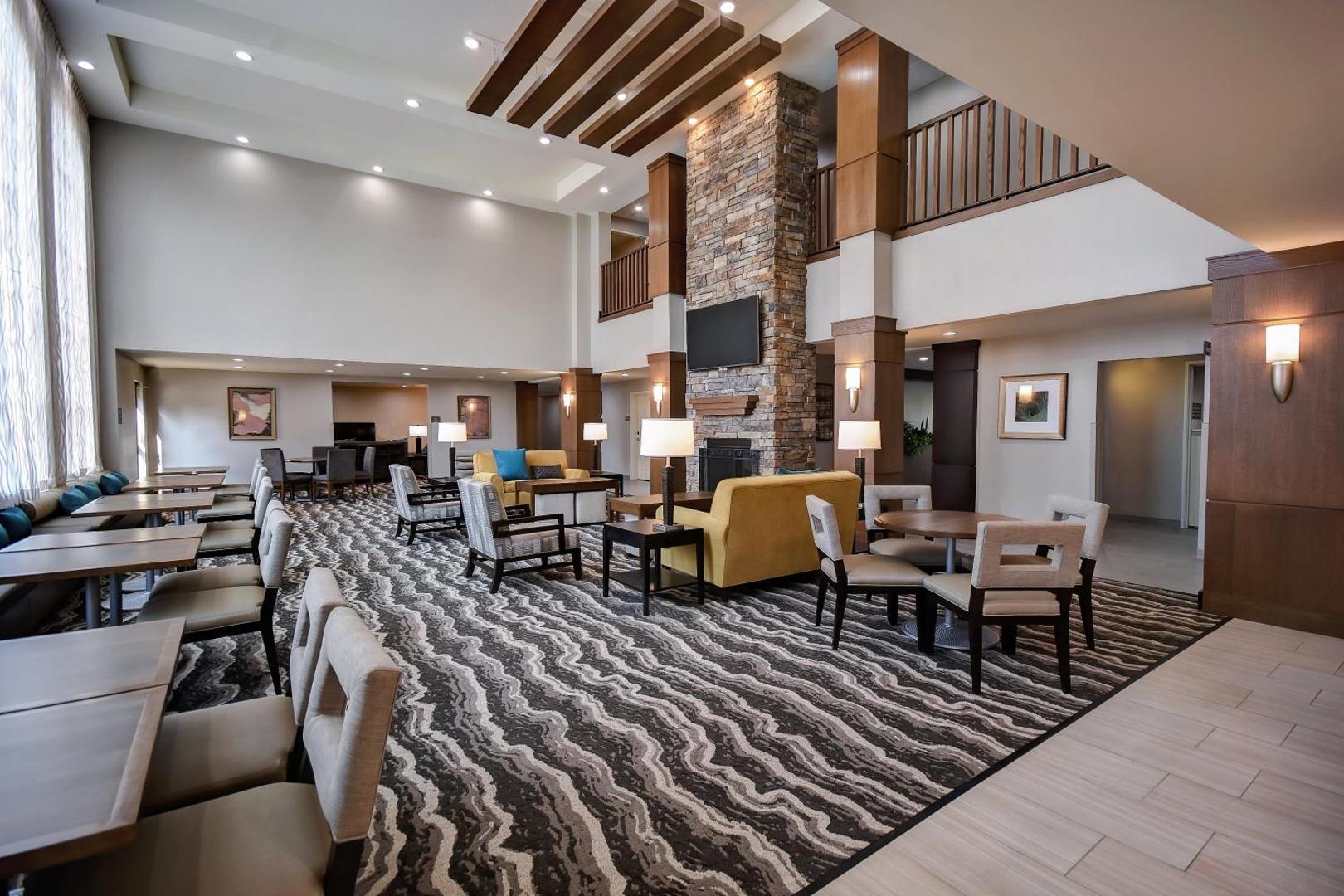 Staybridge Suites - Holland