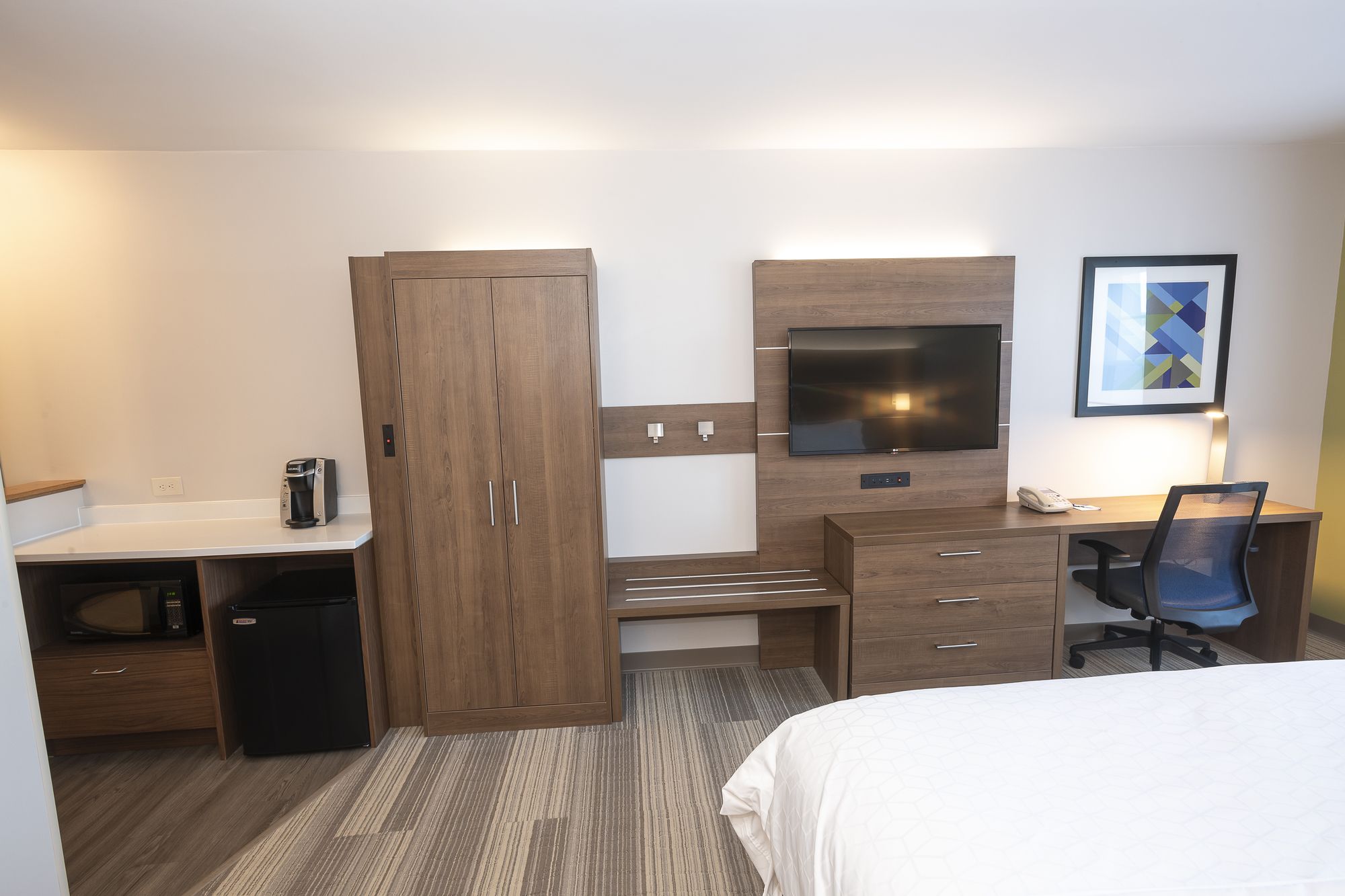 Holiday Inn Express Hotel & Suites Iron Mountain
