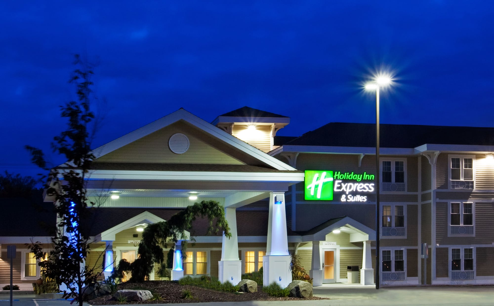 Holiday Inn Express Hotel & Suites Iron Mountain