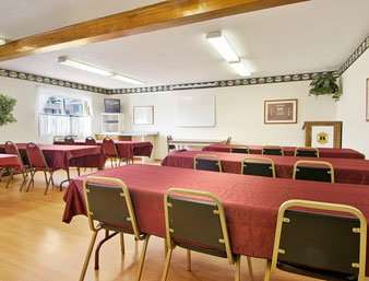Hotel Iron Mountain Inn & Suites