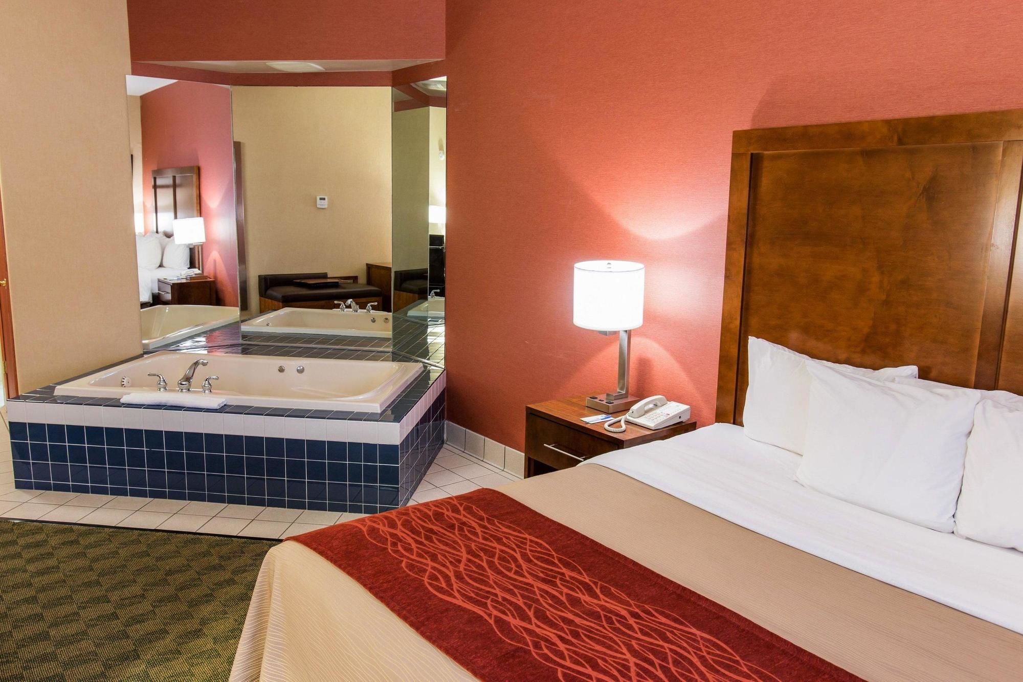 Comfort Inn & Suites