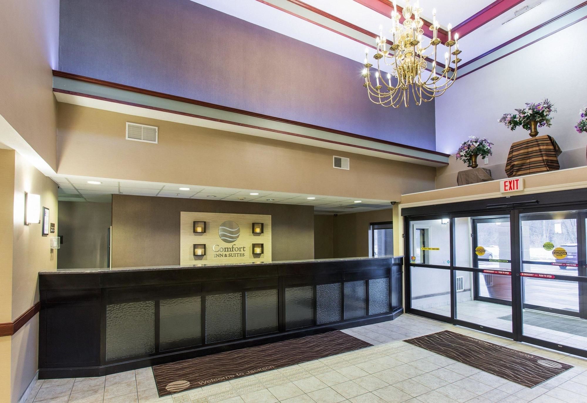 Comfort Inn & Suites