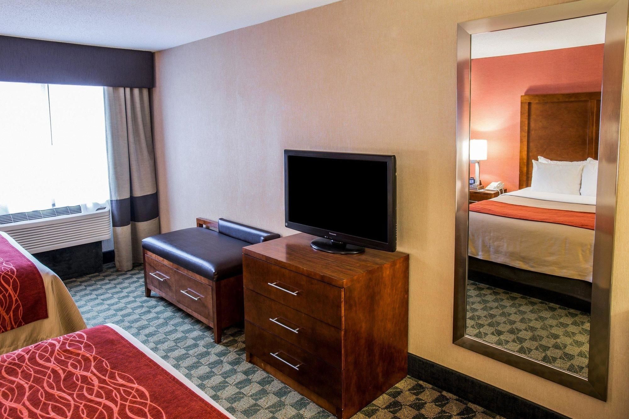 Comfort Inn & Suites