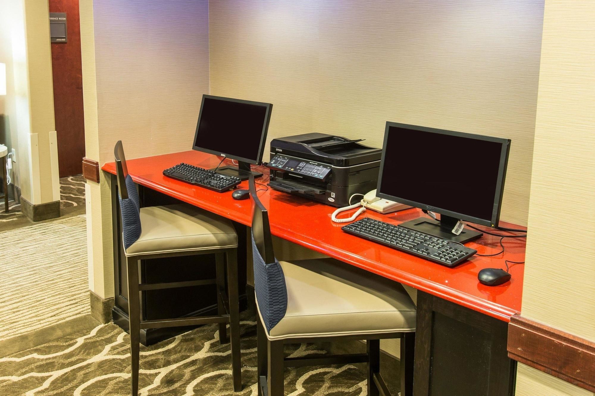 Comfort Inn & Suites