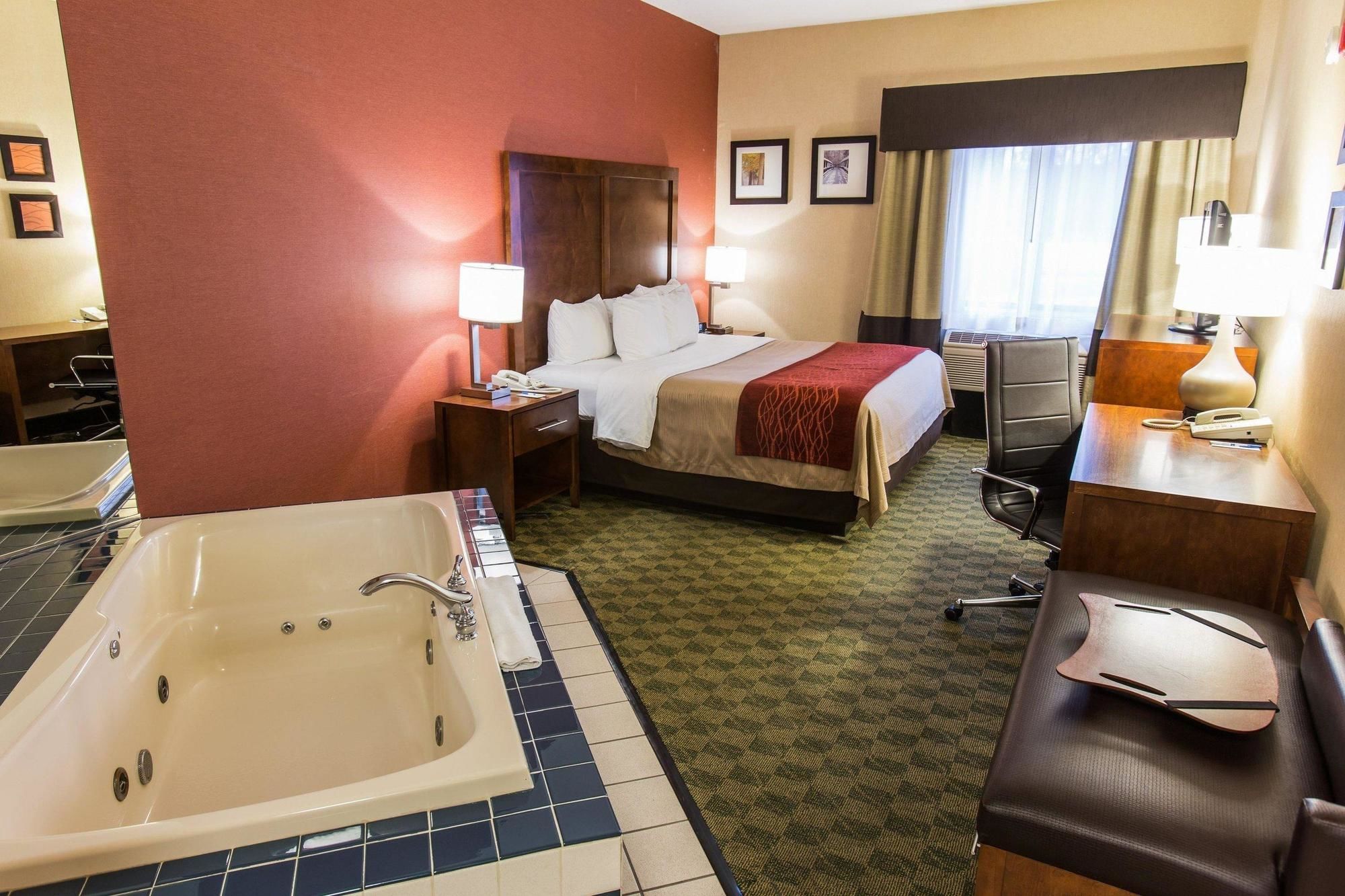 Comfort Inn & Suites