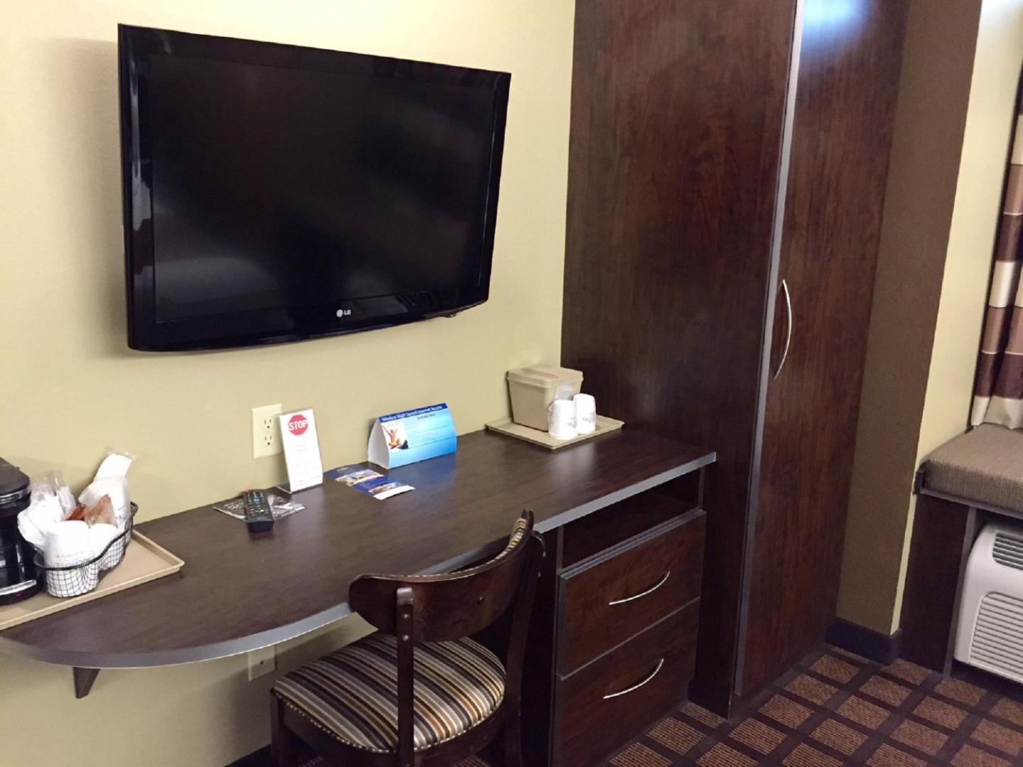 Sleep Inn & Suites Kalamazoo