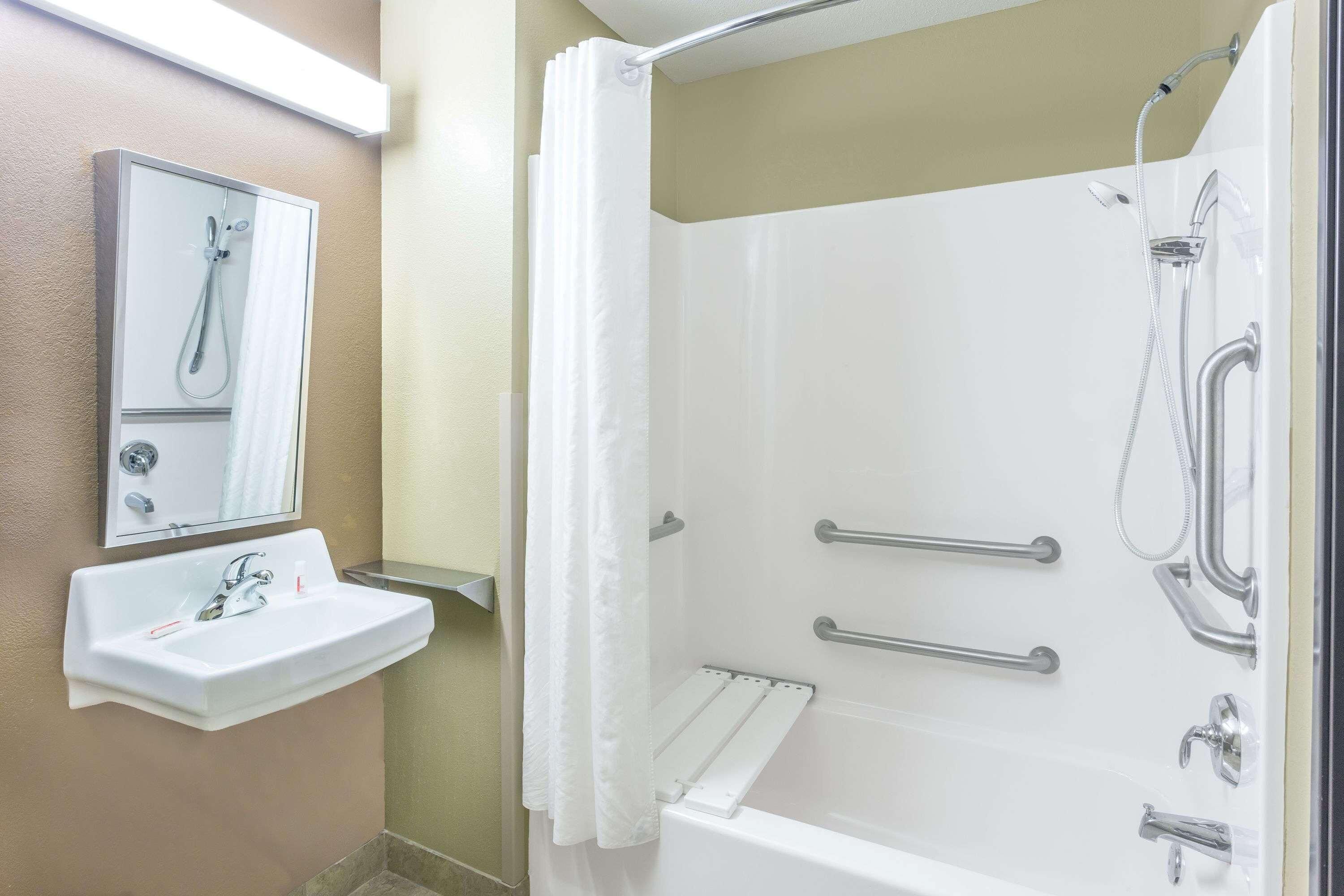 Sleep Inn & Suites Kalamazoo