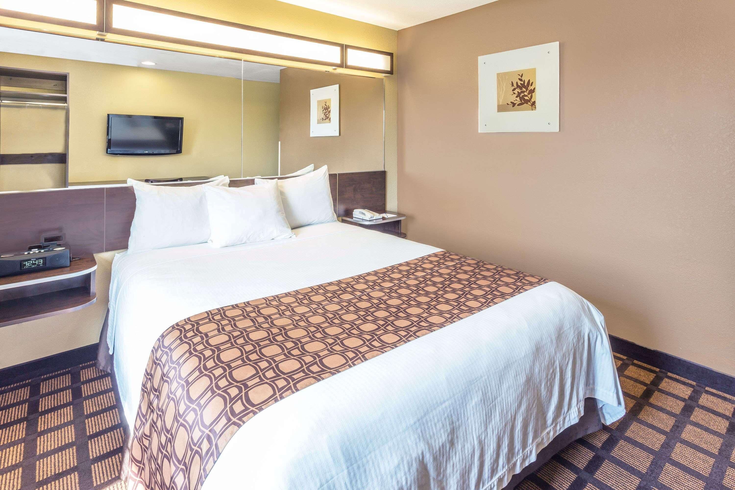 Sleep Inn & Suites Kalamazoo