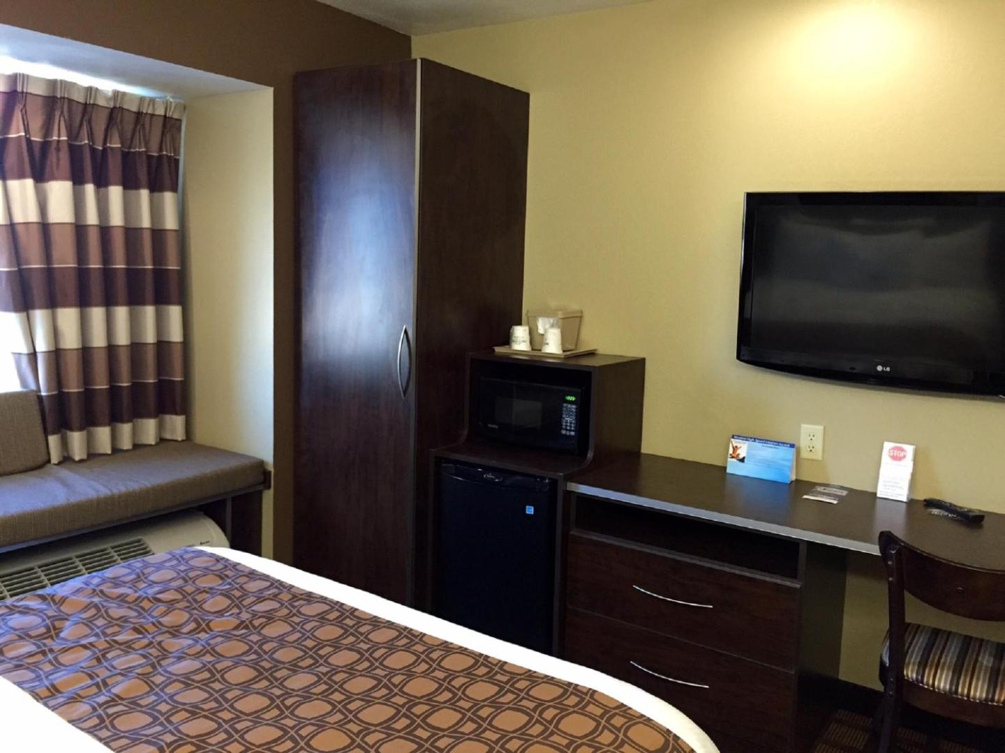 Sleep Inn & Suites Kalamazoo
