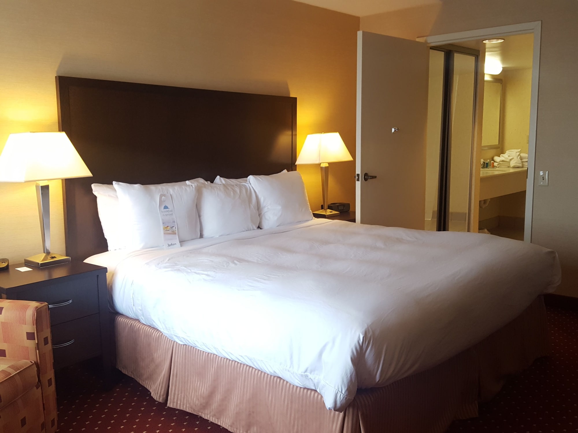 DoubleTree by Hilton Lansing