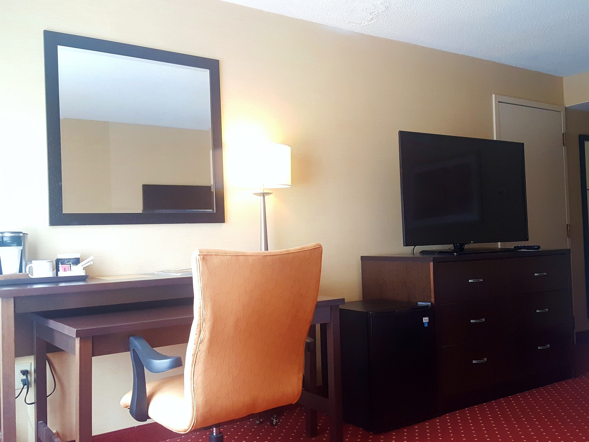 DoubleTree by Hilton Lansing