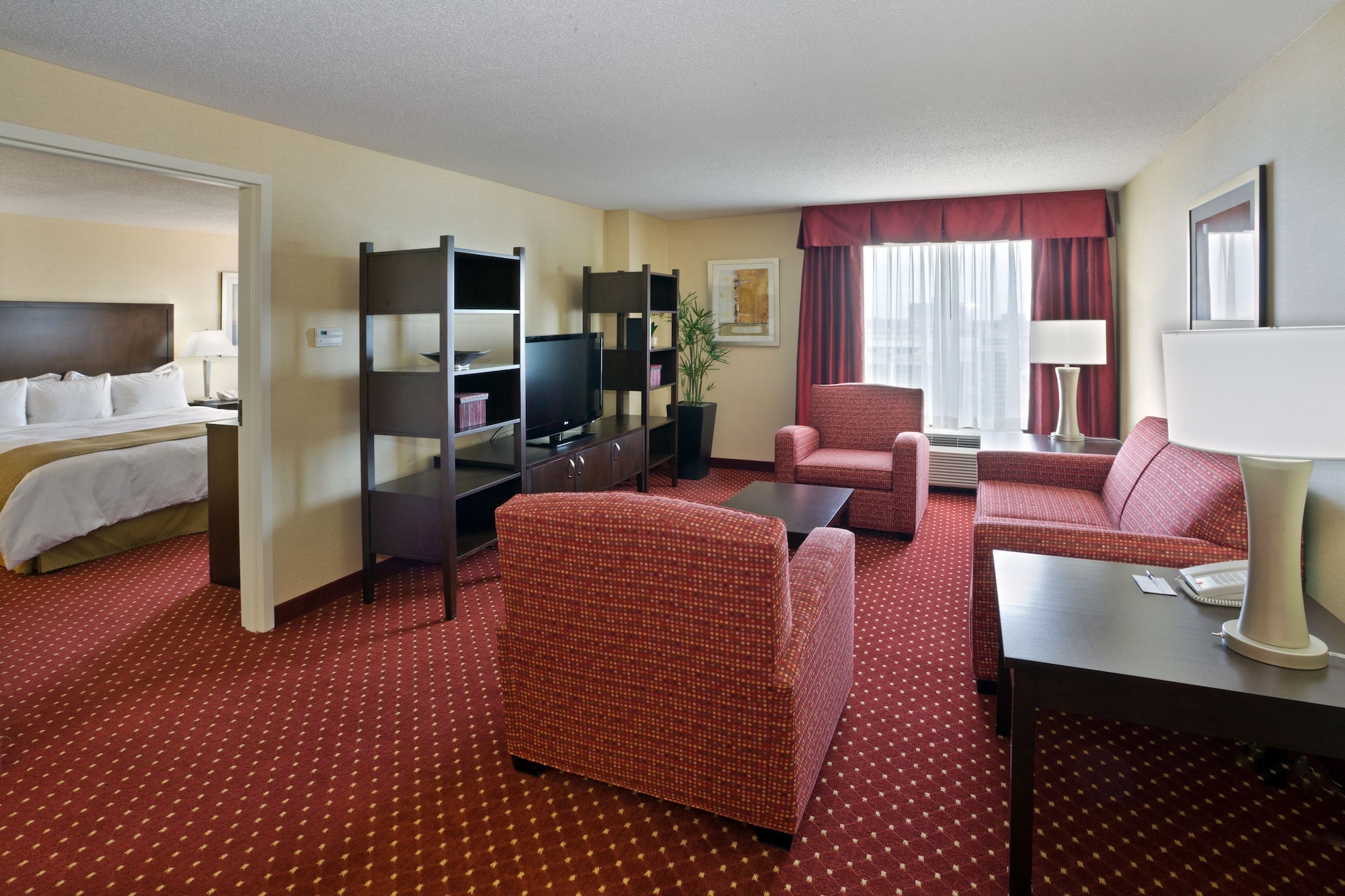 DoubleTree by Hilton Lansing