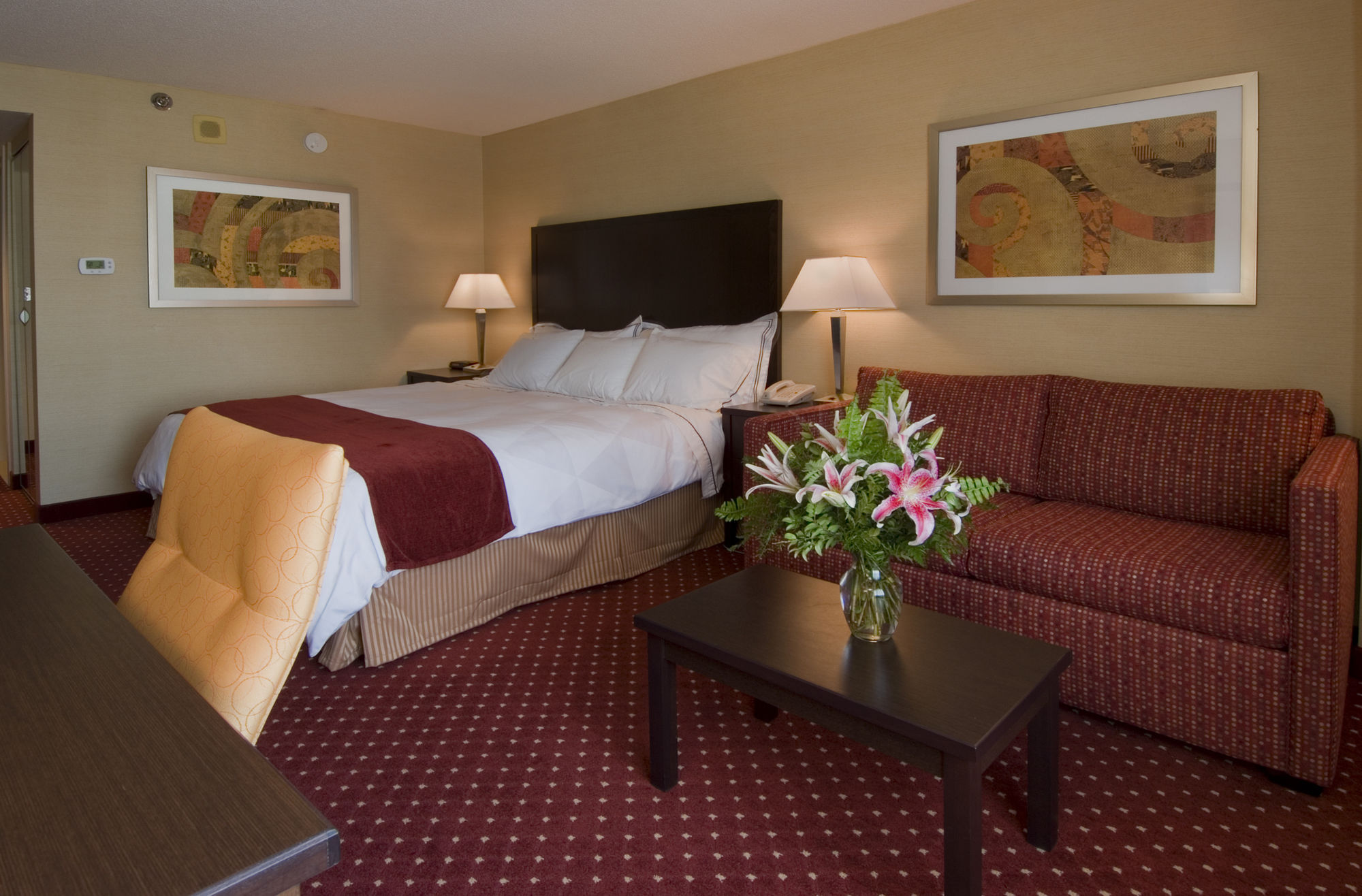 DoubleTree by Hilton Lansing