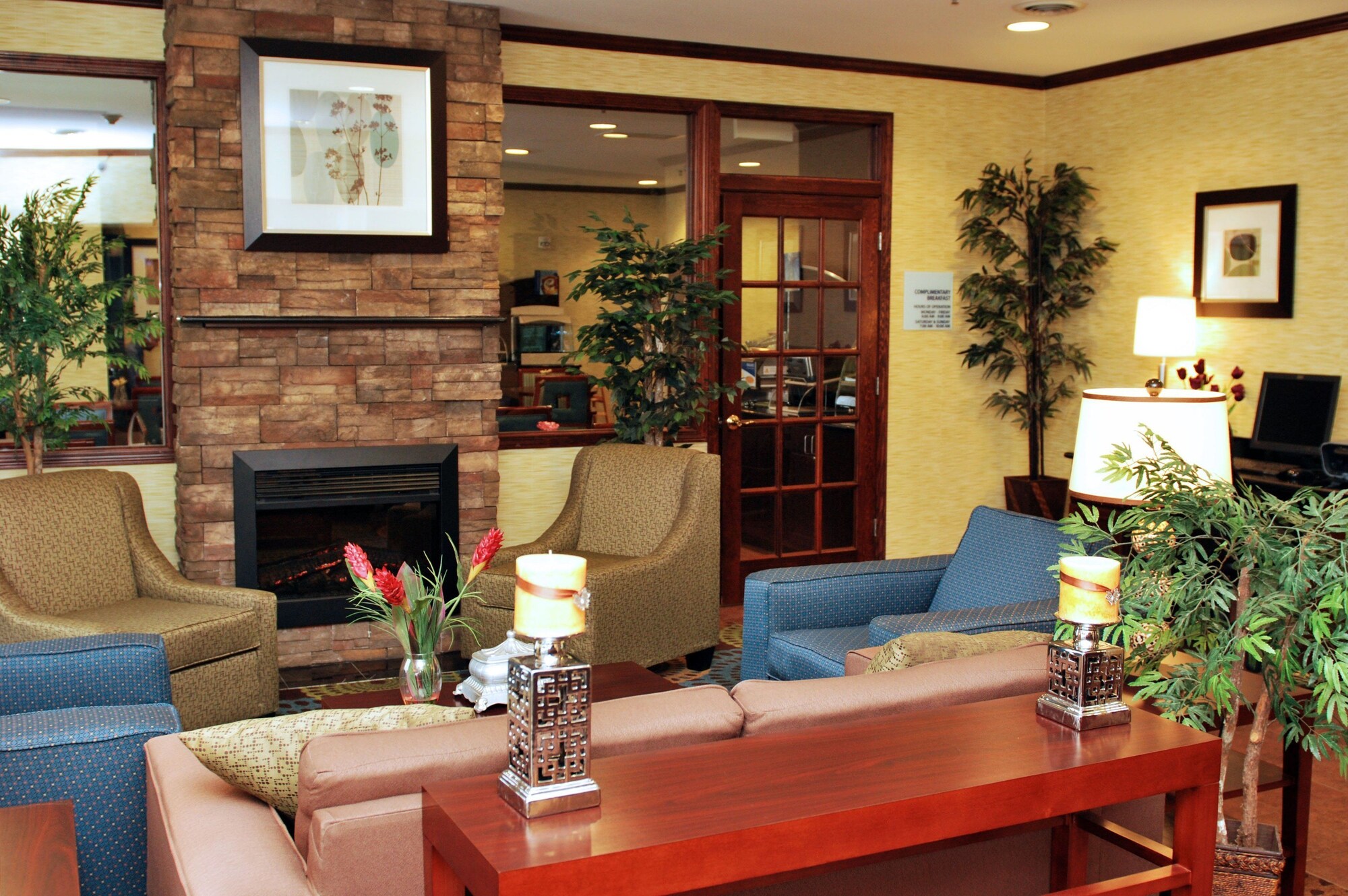 Holiday Inn Express Lapeer